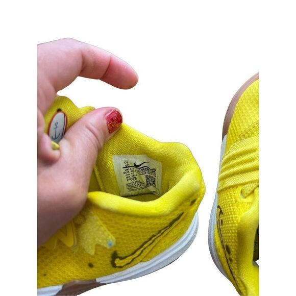 Nike Kyrie SpongeBob Sneakers boys toddler 4C - Picture 3 of 5